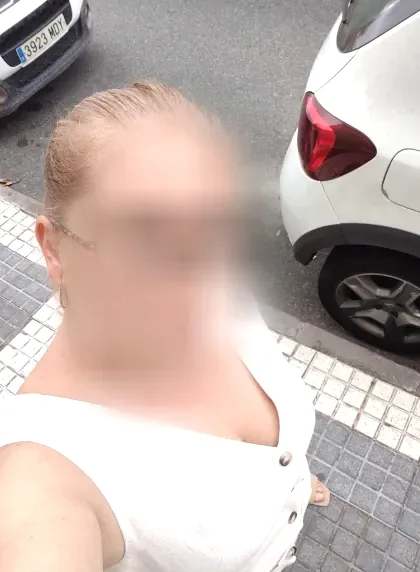 Antonia, 38