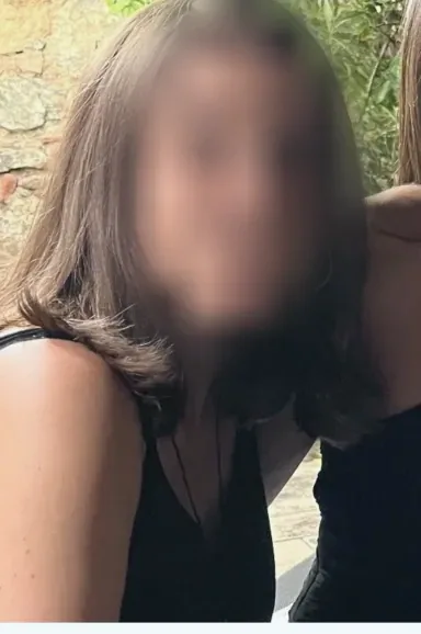 Antonia, 33
