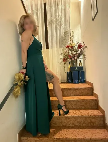 Büsra, 39