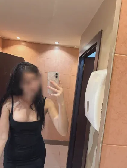 Christina, 18
