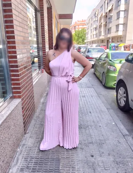 Christina, 39