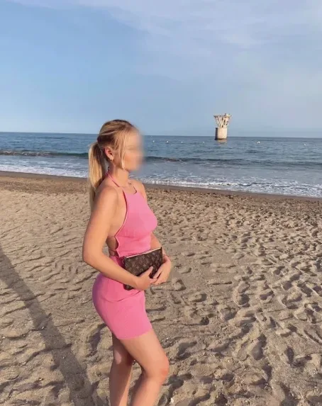 Kathleen, 19