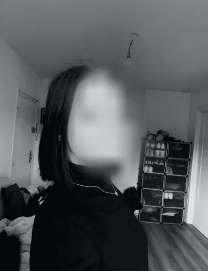 Leonie, 18