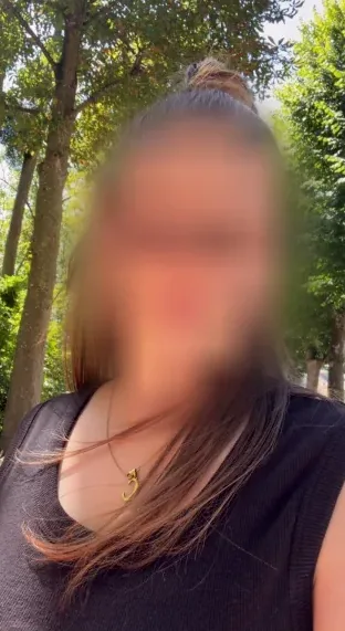 Nicole, 29