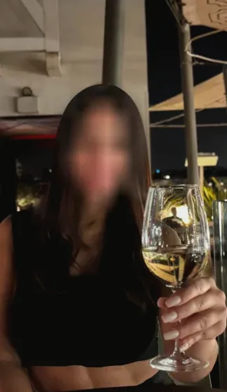 Nina, 40