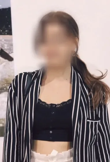 Paula, 28