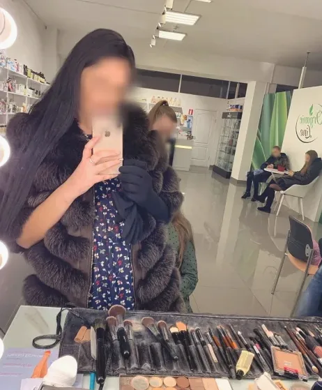 Pauline, 39