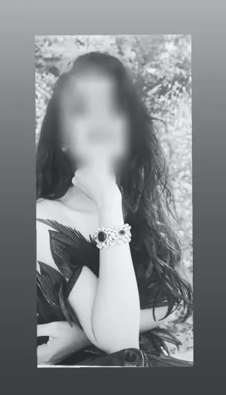 Saskia, 28