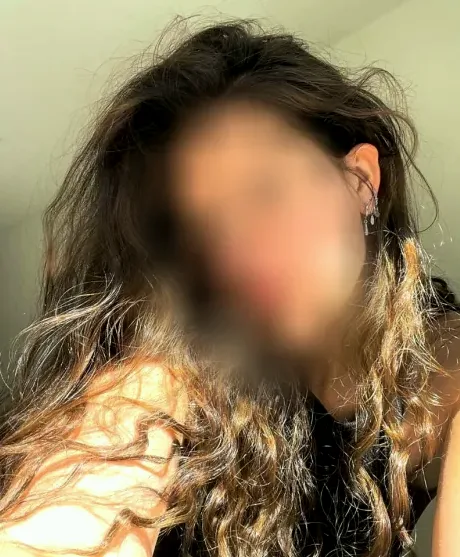 Theresa, 19