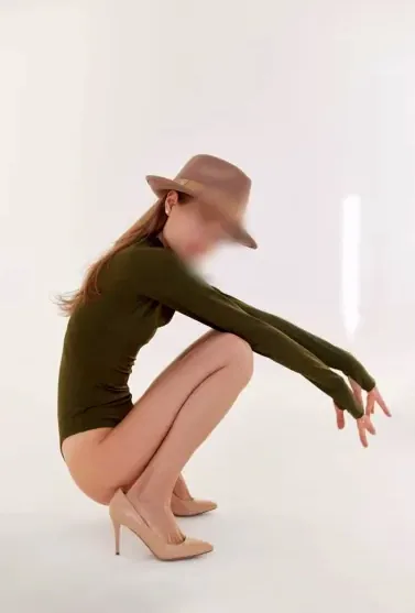 Vanessa, 30