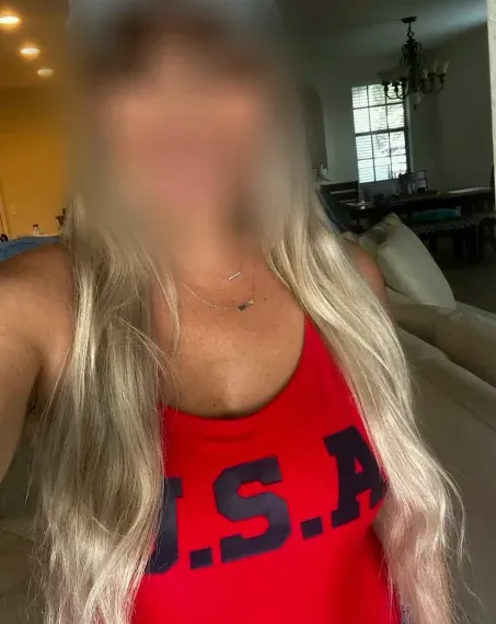 Yvonne, 38